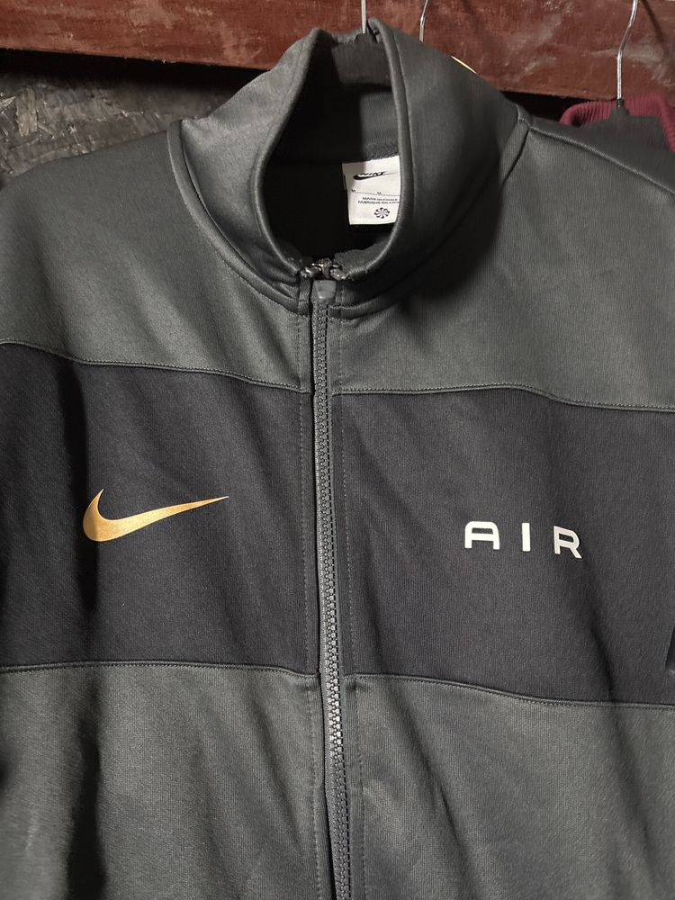 Nike Black Zip-Up Jacket image 2