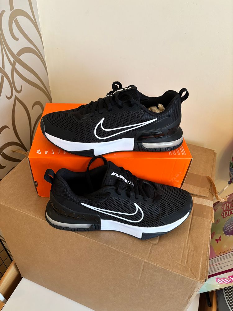 Nike Air Max Black Alpha trainer 6  imagen 3