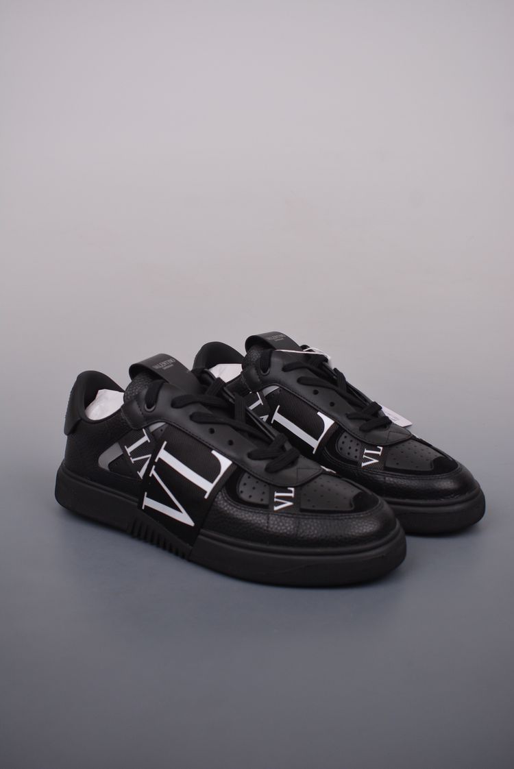 Valentino Garavani VL7N Low Sneakers