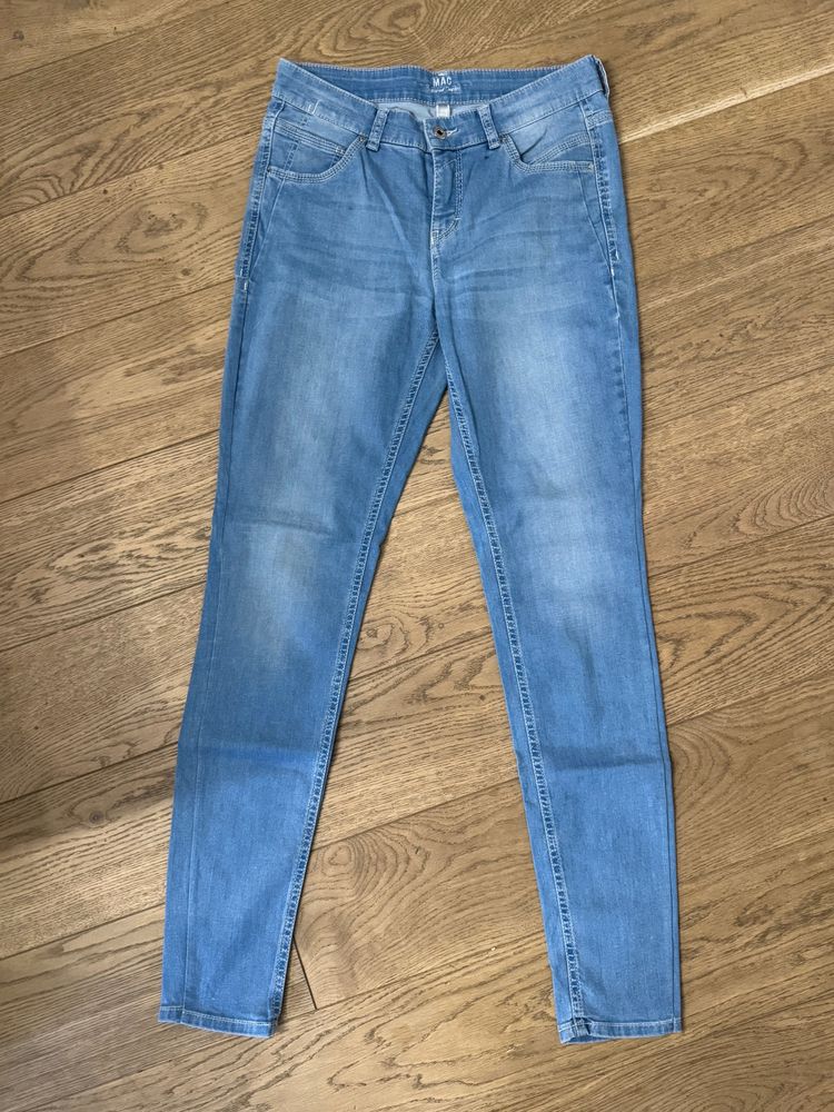 Mac Light Blue Jeans