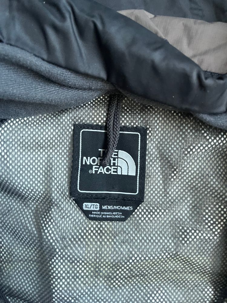 Grey North Face Hyvent Raincoat 4