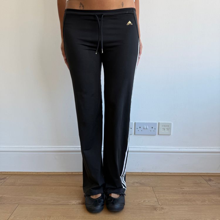 Black Adidas yoga pants - Size S-M imagen 4