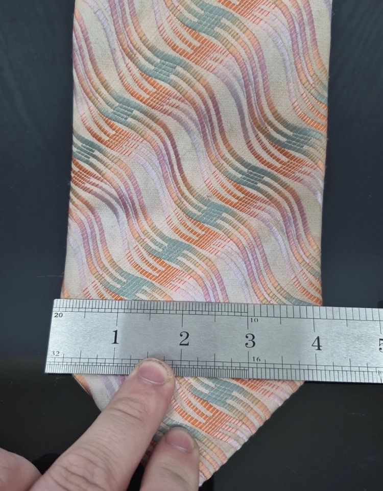 Louis Vuitton Silk Tie One Size Beige Wave Pattern Woven Luxury Necktie image 4