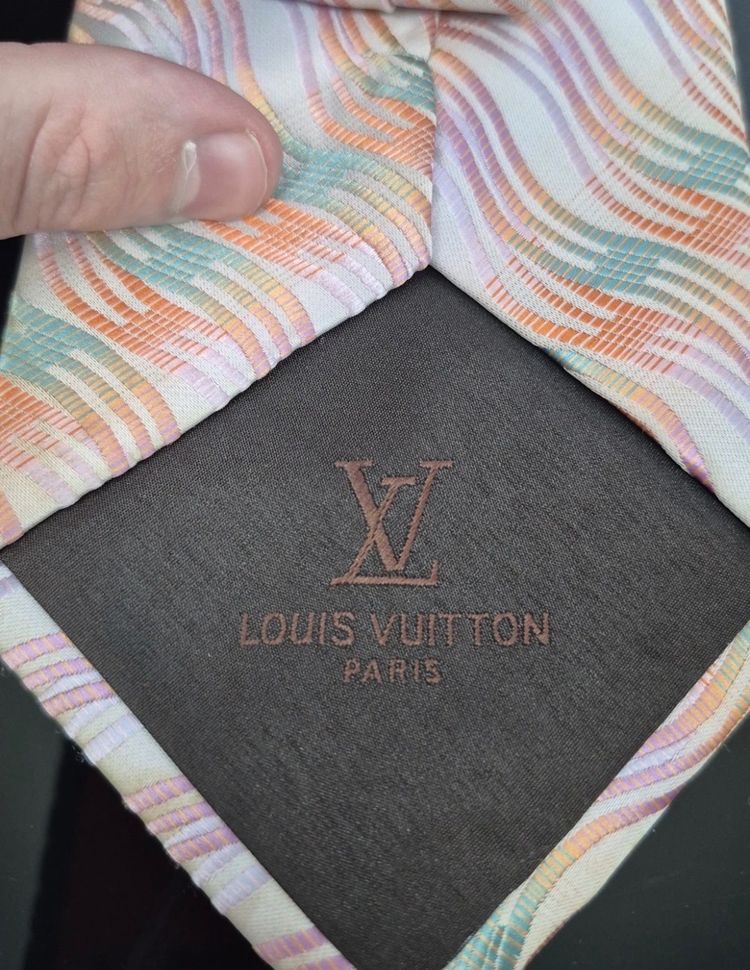 Louis Vuitton Silk Tie One Size Beige Wave Pattern Woven Luxury Necktie image 7