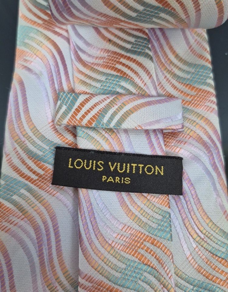 Louis Vuitton Silk Tie One Size Beige Wave Pattern Woven Luxury Necktie image 8