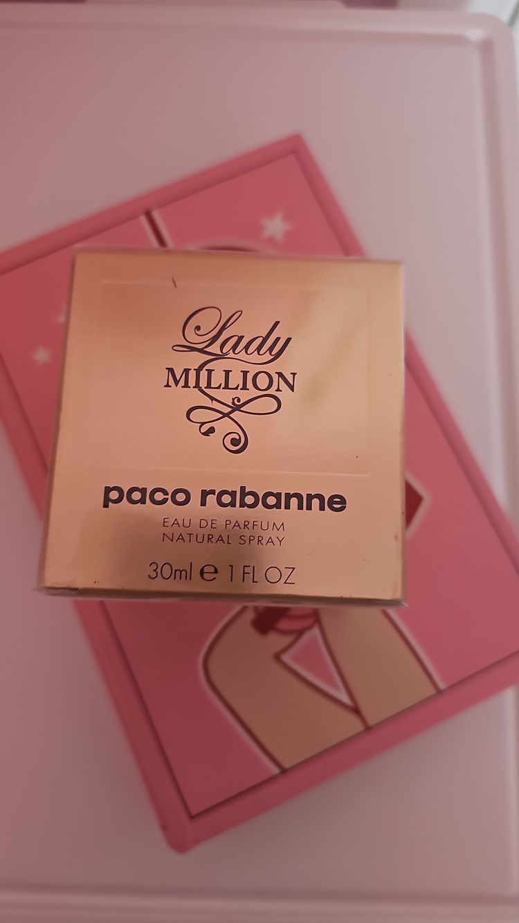 Lady Million Eau De Parfum Natural Spray image 1