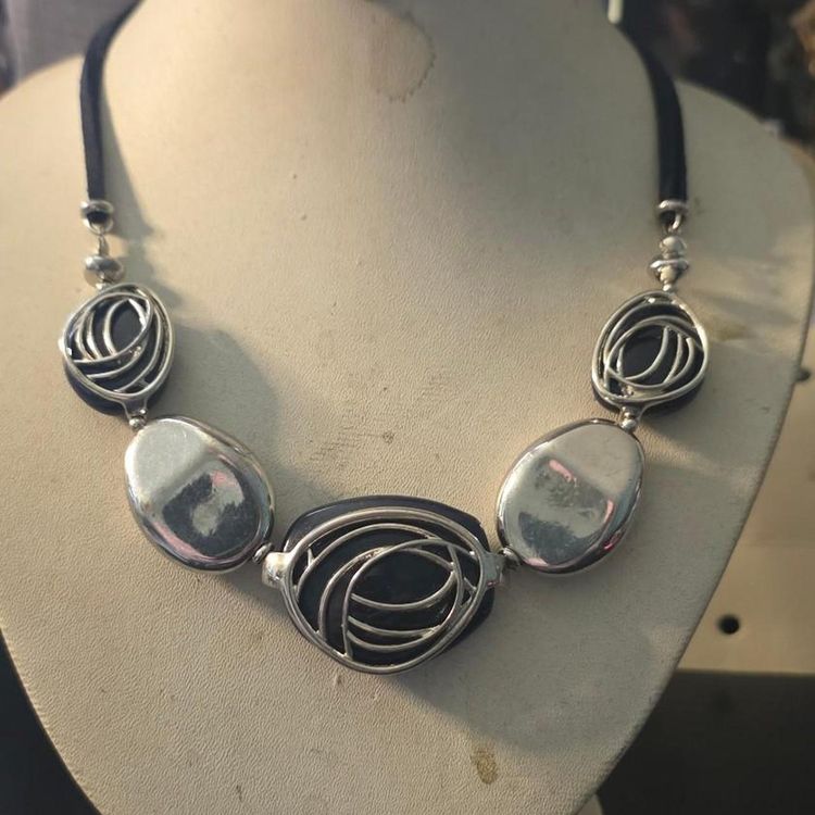 Silver-Tone Statement Necklace With Abstract Design image 2