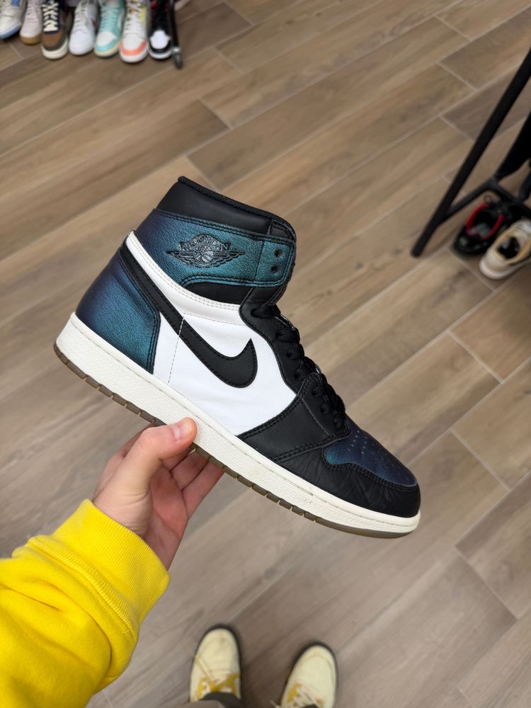 Jordan 1 high chamaleon 45
