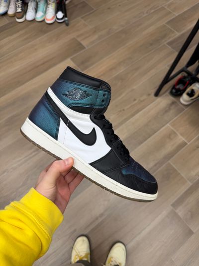 Jordan 1 high chamaleon 45