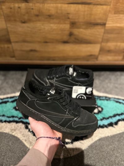 Nike Air Jordan 1 Travis Scott “Phantoms blacks ” U.K. 8.5
