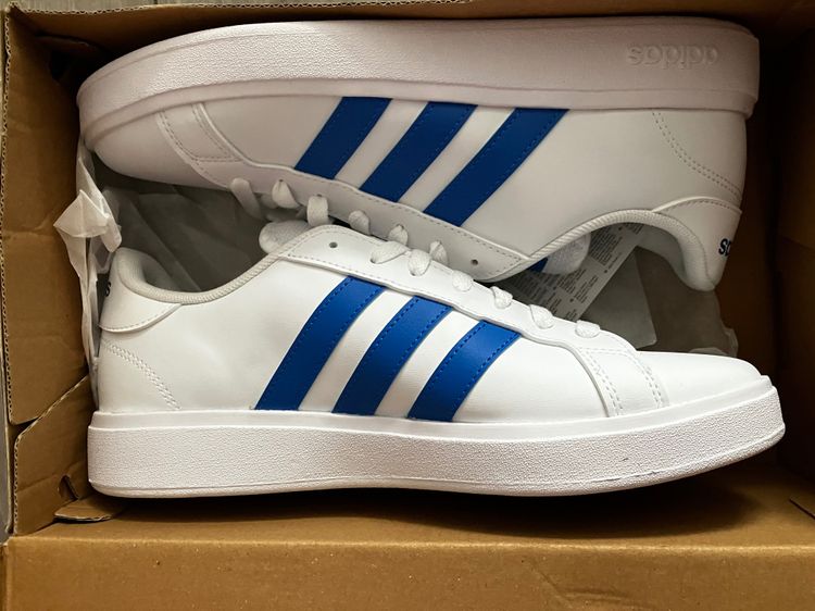 Adidas grand court 