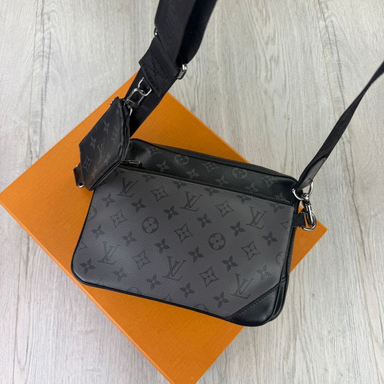 Louis Vuitton Men’s Monogram Trio Messenger Bag imagen 9