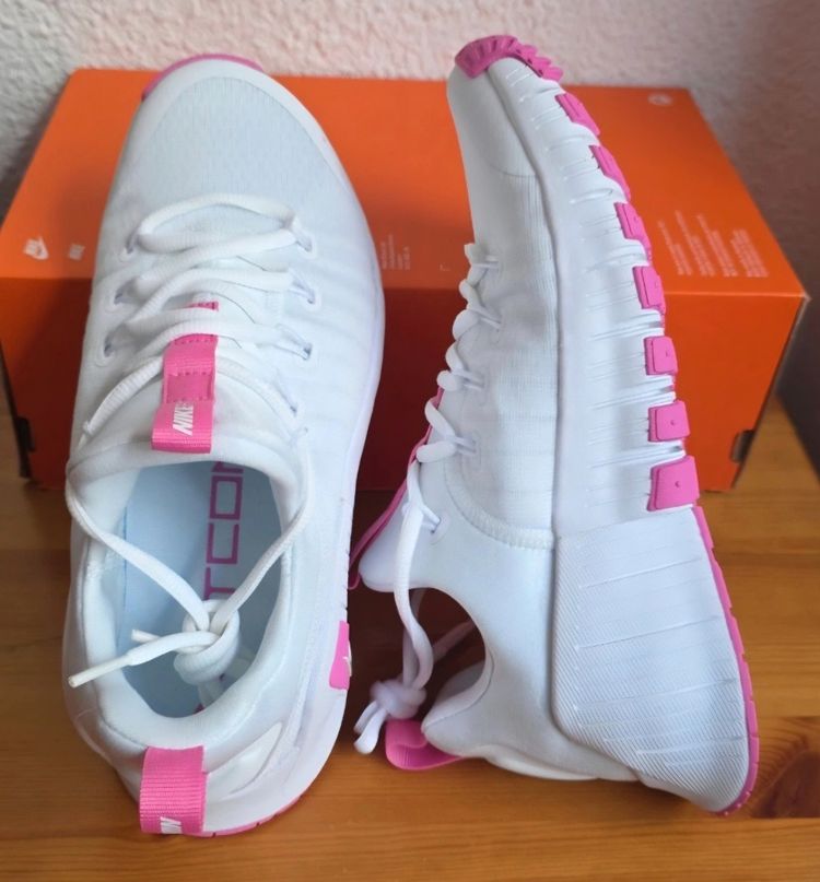 Nike White And Pink Sneakers image 7