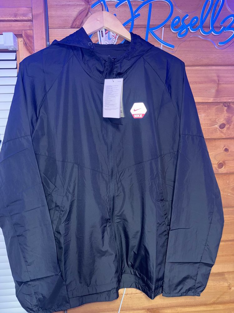 Nike Black Hooded Jacket Size Large