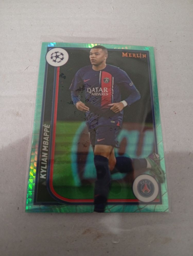 Kylian Mbappe. PSG. Merlín. Aqua image 1