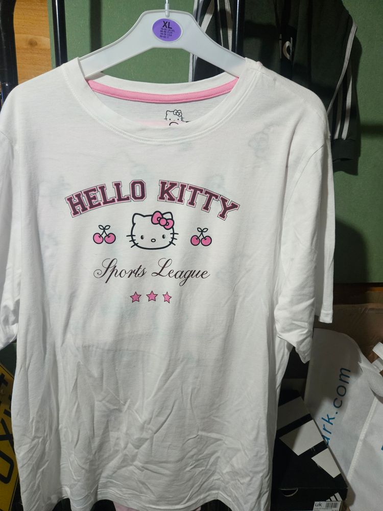 White Hello Kitty T-Shirt and bottoms set 