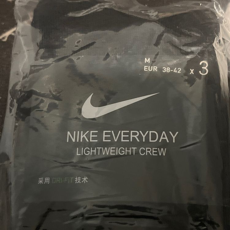 Nike black and white set Everyday Lightweight Crew Socks 3-Pack obraz 2