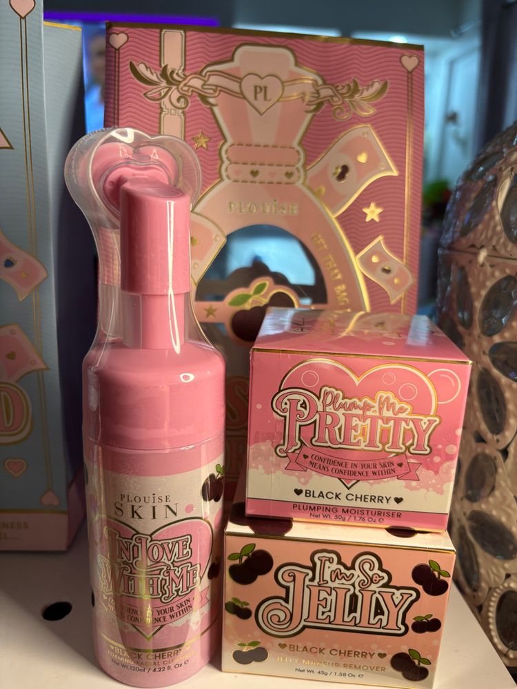 Other Plouise Skincare And Makeup S product image