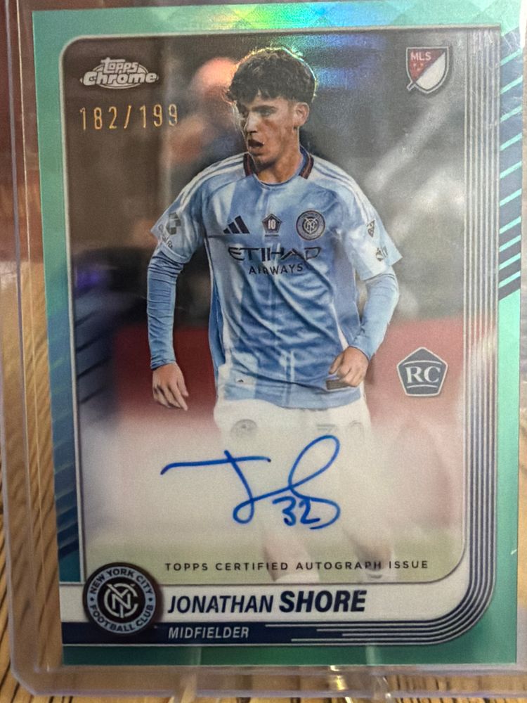 Topps Chrome Jonathan Shore Autographed Soccer Trading Card