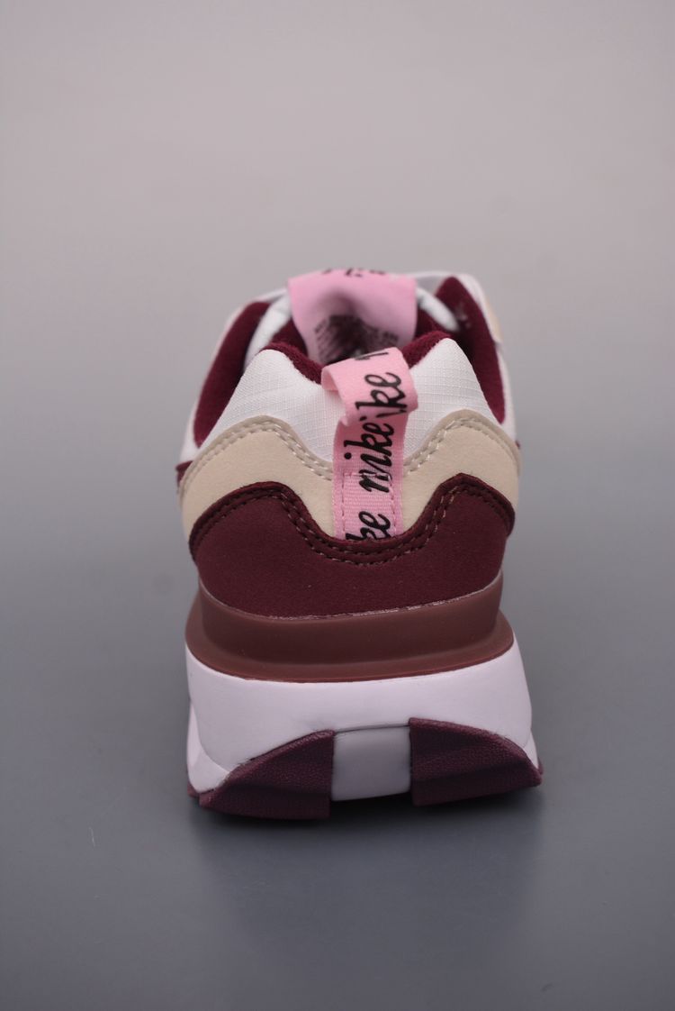 Nike Sneakers 4