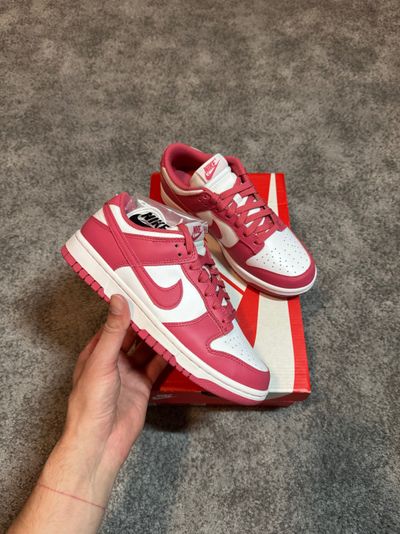 Nike Dunk Low (Nuova)