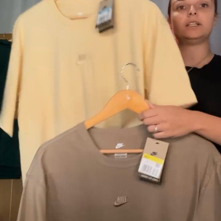 NIKE PREMIUM TEES  image 1