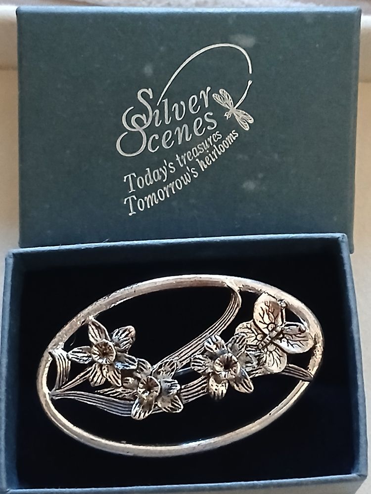 Vintage 2002 Silver Scenes Daffodil & Butterfly Silver-Plated Brooch (In Original Box) image 1