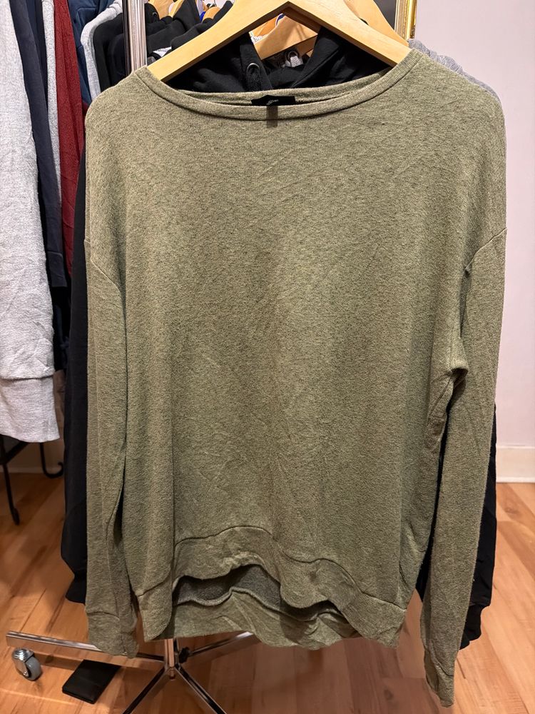 Green Long Sleeve Sweatshirt