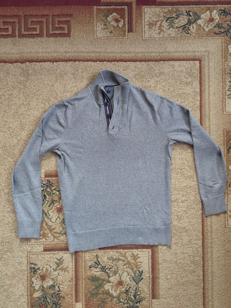 Tommy Hilfiger Grey Pullover Sweater