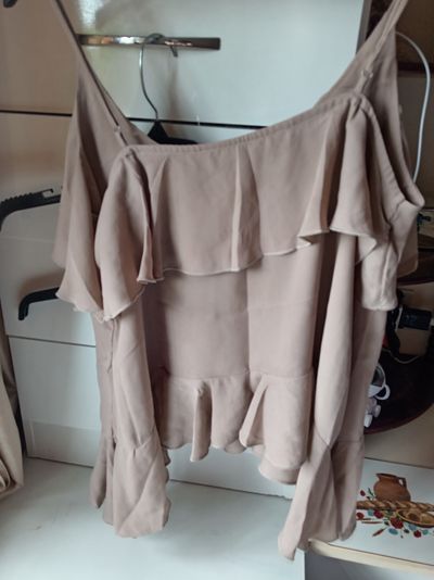 Abercrombie & Fitch Women'S Beige Ruffle Top