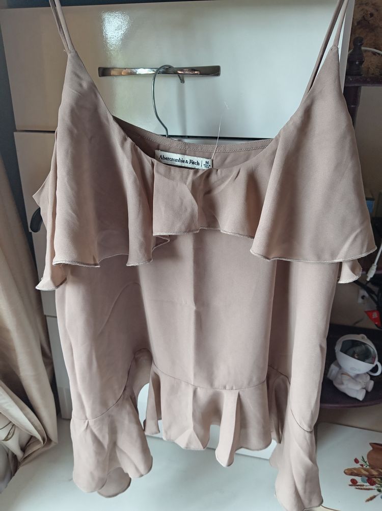Abercrombie & Fitch Women'S Beige Ruffle Top image 3