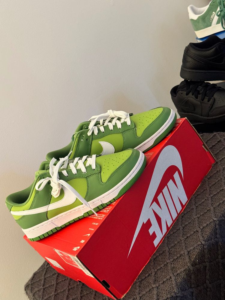 Nike Dunk Chloraphyll Low-Top Sneakers image 1