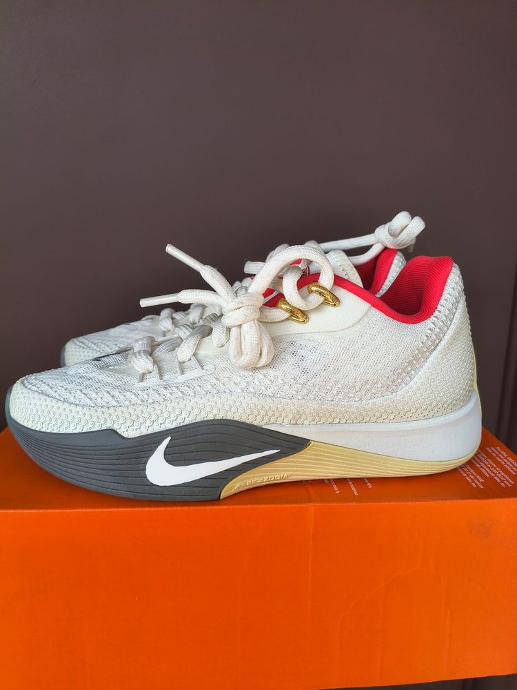 Nike S.T. Flare Sneakers taglia 36 EU Bianco Nuovo