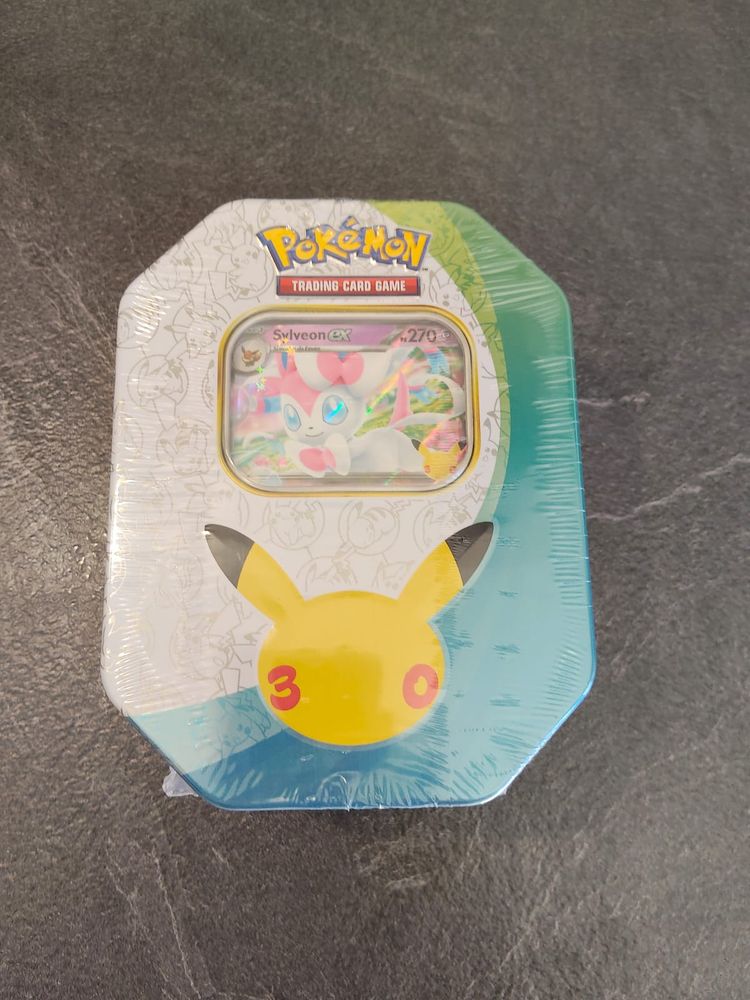 Pokémon Trading Card Game Tin With Sylveon Cards image 1