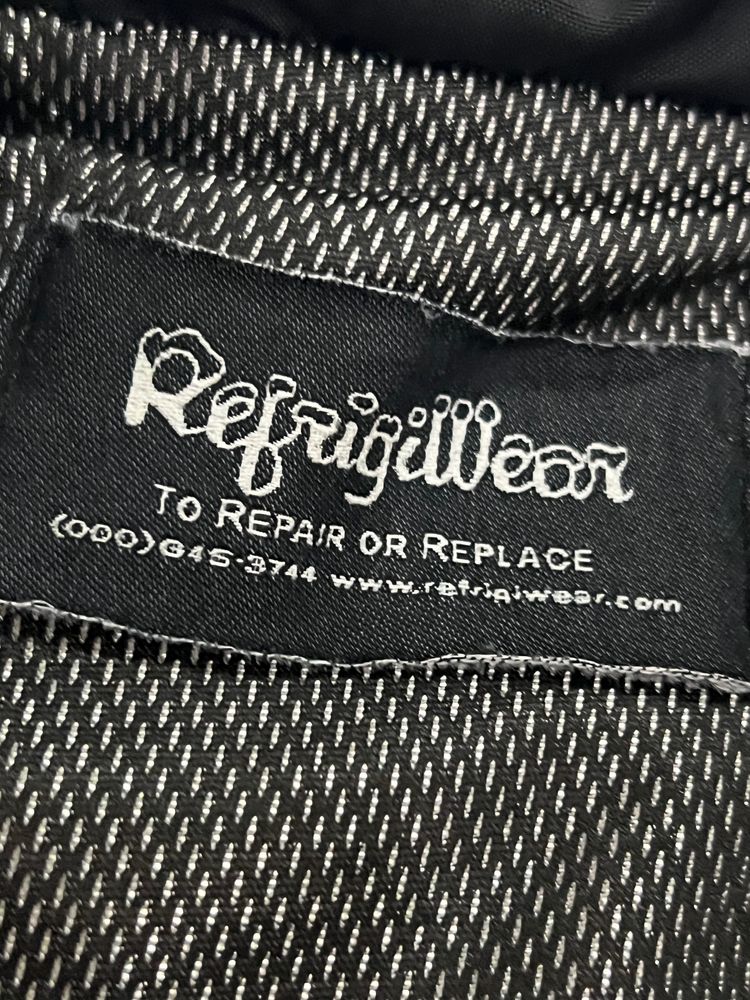 RefrigiWear black insulated jacket 4