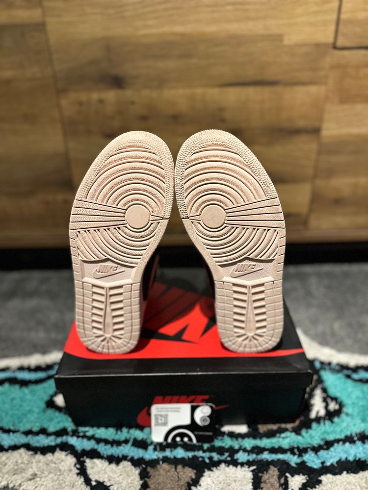 Jordan 1 Retro High “Black Crimson Tint” U.K. 8.5 image 3