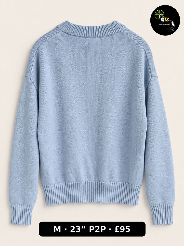 Immagine di 2532 Ami Light Blue Sweater 23” p2p 2