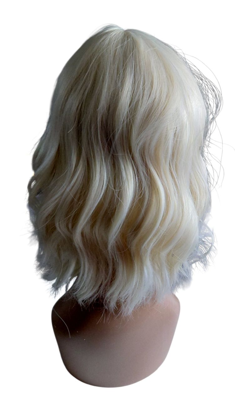 Blonde Wavy Wig With Bangs 3