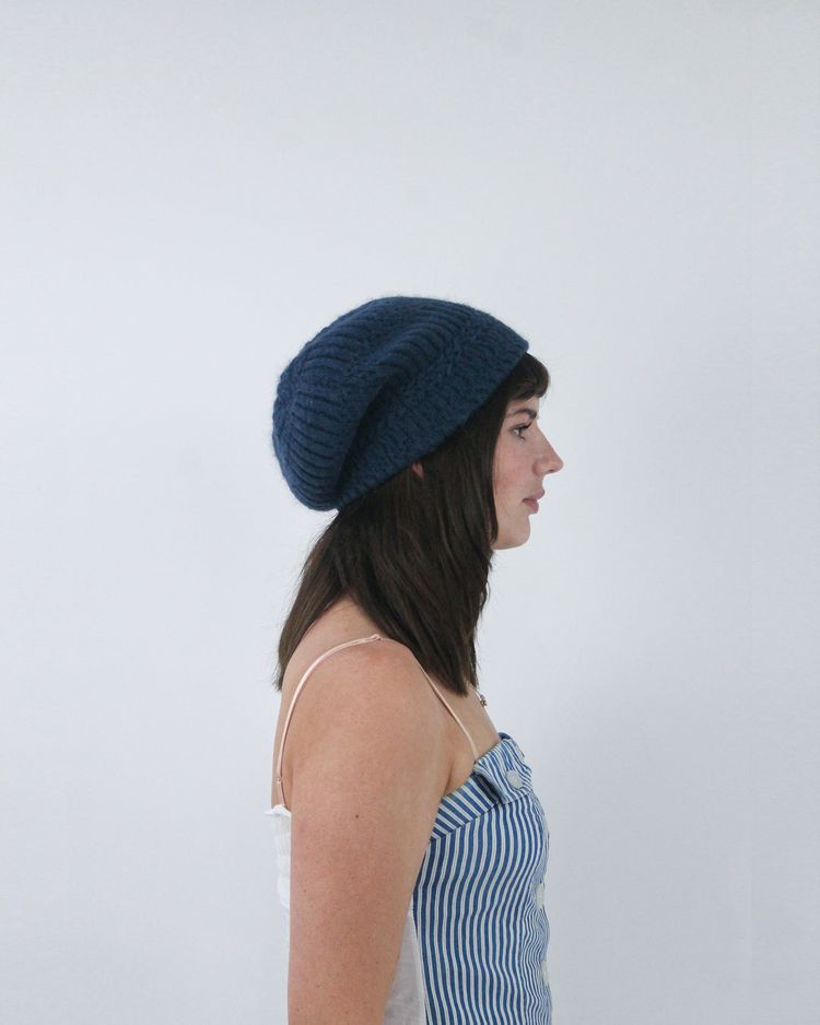 gilmore girls | navy knitted beret 2