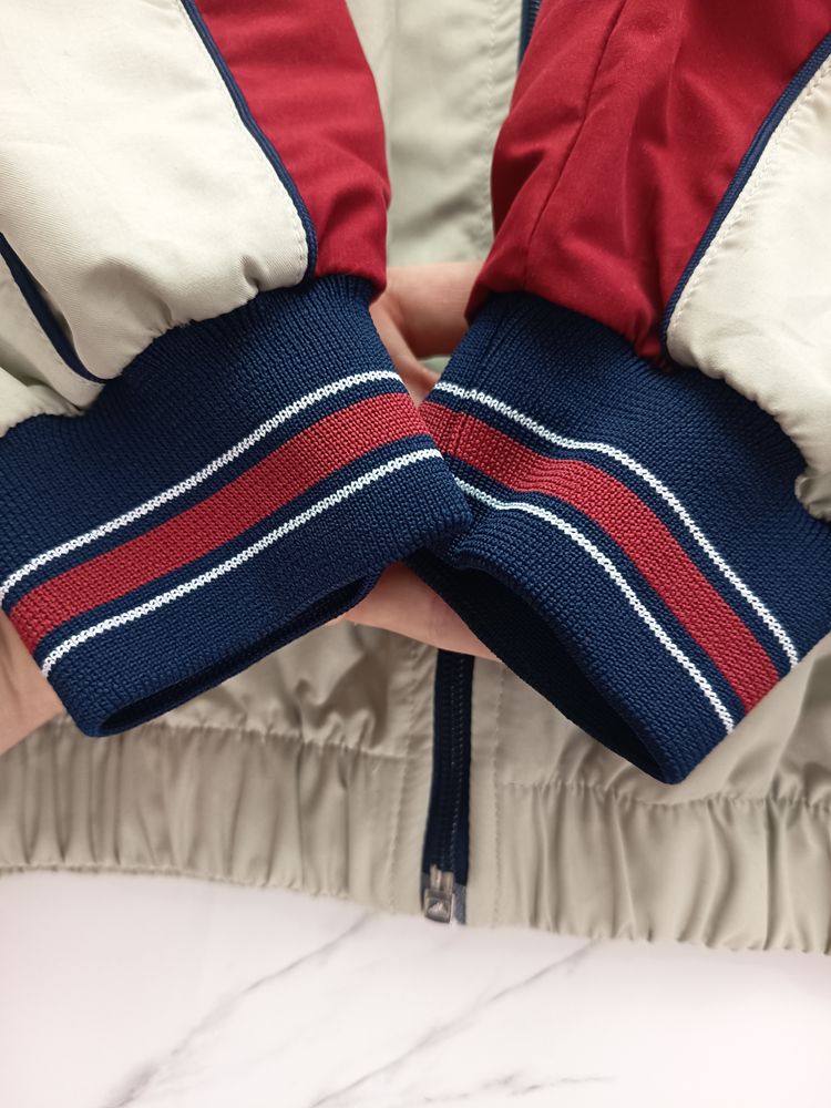 Immagine di Errea Beige And Red Zip-Up Jacket 10