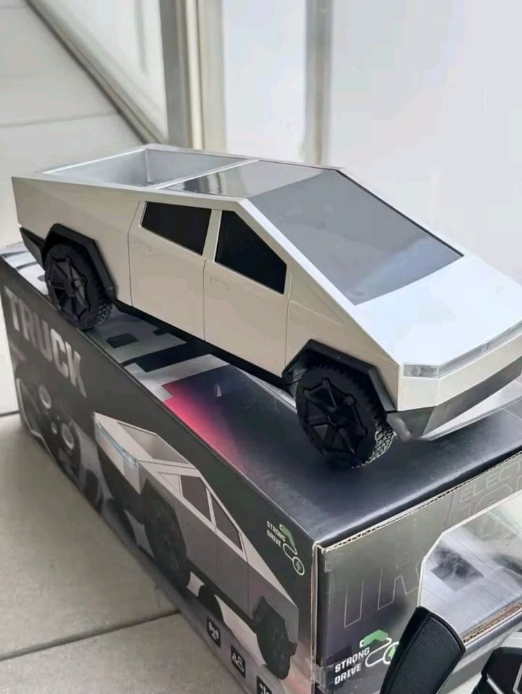 Other TESLA Cyber Truck Remote Control 1:14 Scale product image