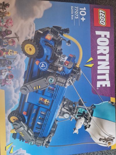 Lego Fortnite Battle Bus Set 77073