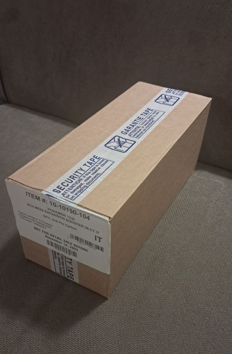 Pokémon Case sigillato di Fiamme Spettrali da 6 Box ITA imagen 2