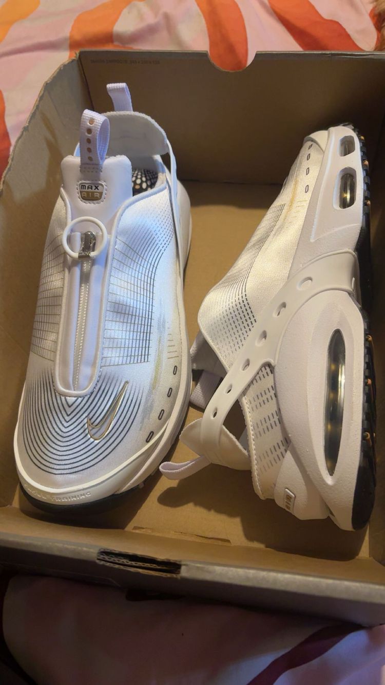 White Sneakers With Zipper Closure