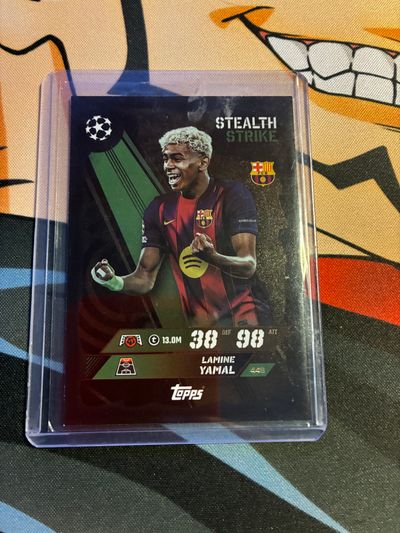 Topps Stealth Strike Football Trading Card