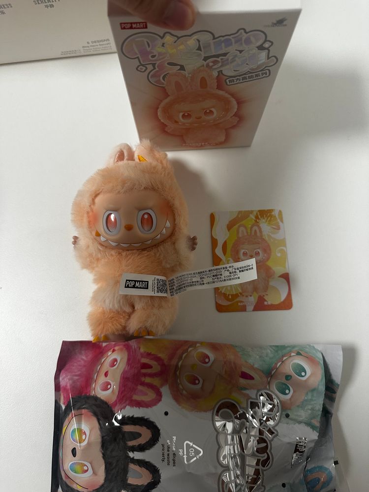 Labubu THE MONSTERS Happiness Big into Energy Series 8