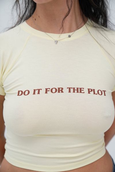 DO IT FOR THE PLOT 5