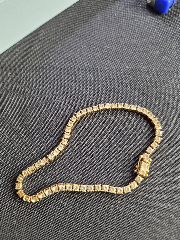 Gold-Tone Bracelet With Clear Stones image 1
