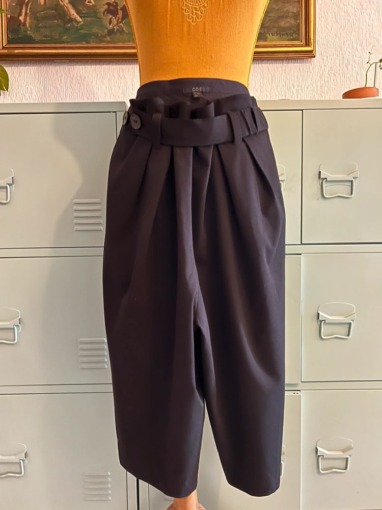 COS - Wide Leg Culotte Trousers - Tailored Minimalist Belted - Premium Fabric - 129 € image 1
