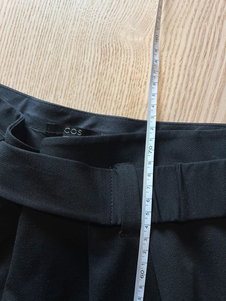 Immagine di COS - Wide Leg Culotte Trousers - Tailored Minimalist Belted - Premium Fabric - 129 € 8